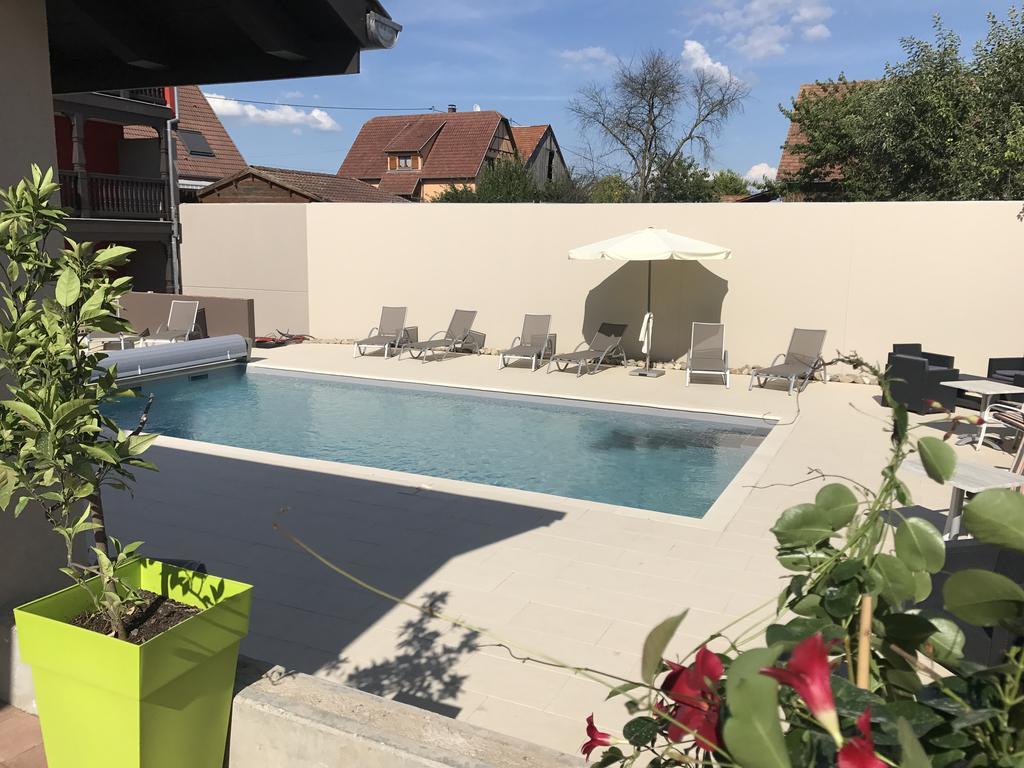 Au Soleil, Restaurant &